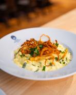 Käsespätzle mit Röstzwiebeln